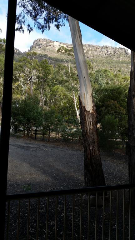 Villa Mountain Hideaway à Halls Gap Extérieur photo